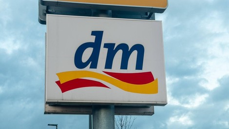 dm