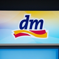 Za ta izdelek iz dm-a gotovo niste vedeli, a poleti vam bo prihranil ogromno časa in živcev