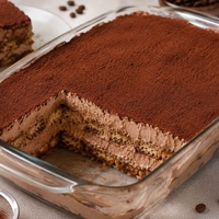 Če imate radi Nutello in tiramisu, vas bo ta sladica (preprosta za pripravo) dobesedno sezula: noro dobra je in kar topi se v ustih