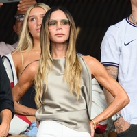 To je ena najbolj trendi manikir trenutno in tako jo lahko poustvarite tudi same (nosi jo celo Victoria Beckham!)