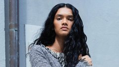 H&M ima jakno za manj kot 20 evrov, ki je videti noro luksuzno (spominja na Chanel)