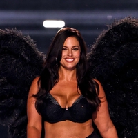 Oblika modrčka, ki bi se ji morale izogniti, če imate večje prsi (+ model, ki vam najbolje pristaja)