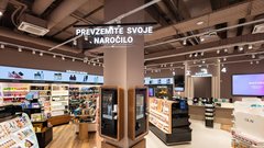 Ljubljanska Aleja končno dobila trgovino, kakršne pri nas še ni bilo, pred vhodom se vijejo dolge vrste