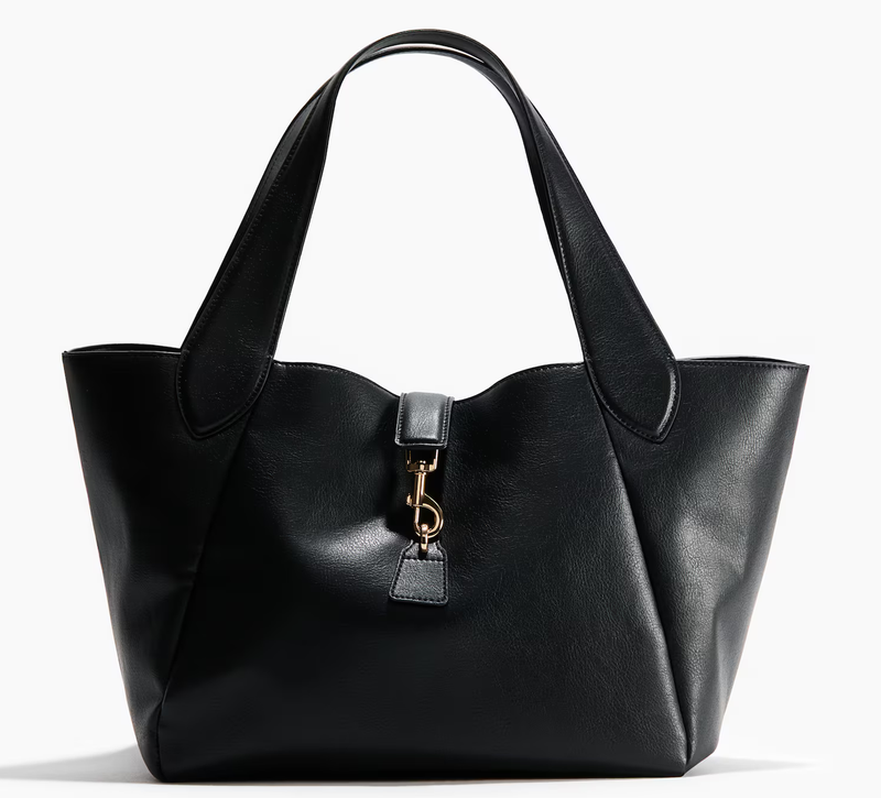 V H&M smo našli torbico, ki je videti skoraj kot prestižna YSL, a stane manj kot 35 evrov