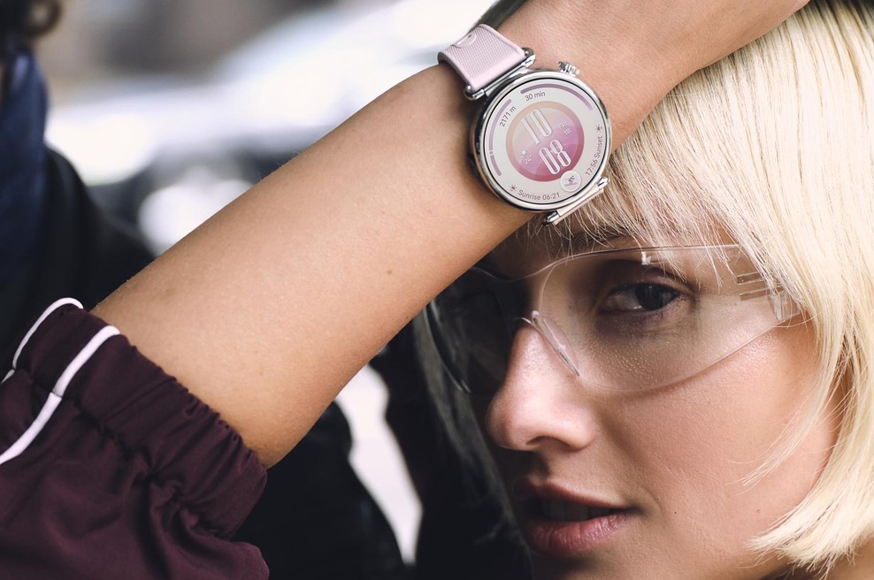 En mesec, ena ženska, a toooliko različnih verzij mene (foto: Huawei)
