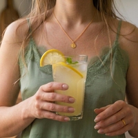 7 stvari, ki se zgodijo v vašem telesu, če vsako jutro kavo zamenjate z limonado